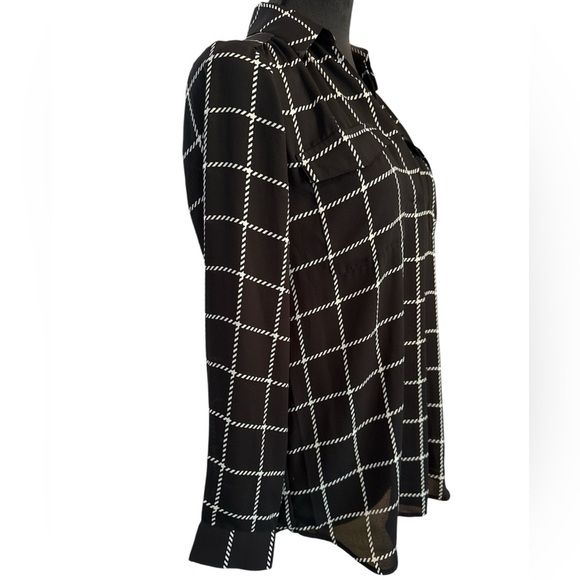 Ann Taylor Factory Petite Black & White Rope Grid Print Button Down Blouse SP - Picture 4 of 9